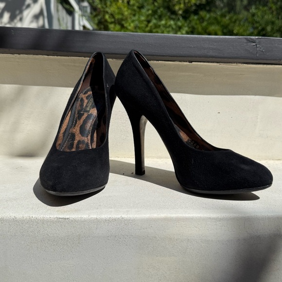 Dolce & Gabbana Black Suede Heels Size 6,5 - Picture 1 of 7